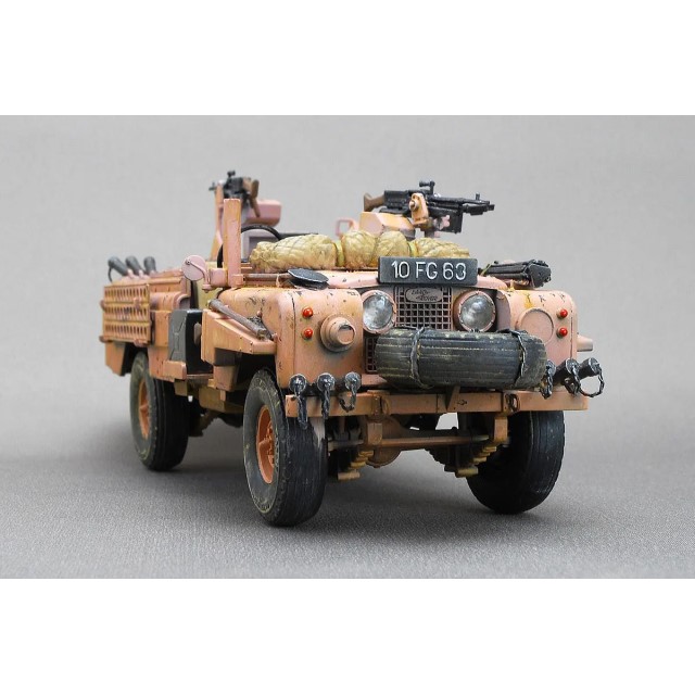 S.A.S. Land Rover Pink Panther